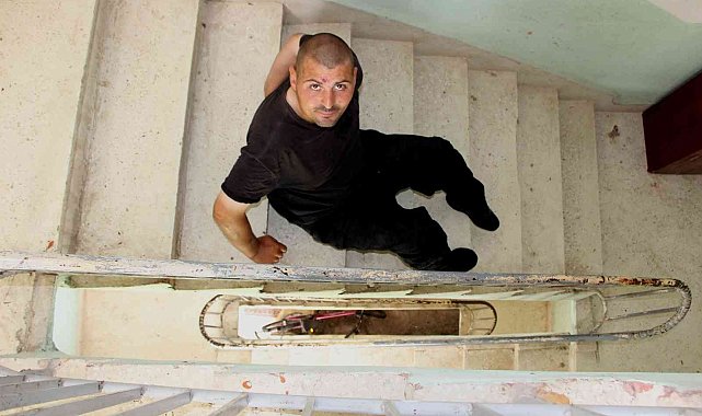 Engelli Ramazan&#039;ın asansör çilesi