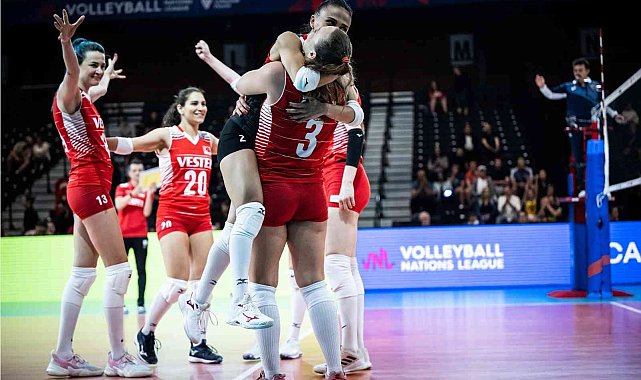 FIVB Milletler Ligi: Türkiye: 3 - Hollanda: 0