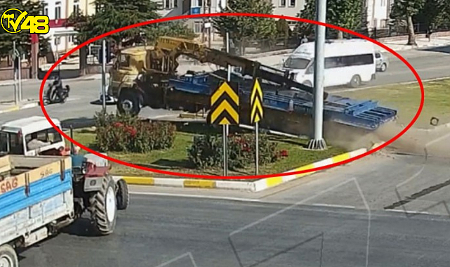 Freni boşalan vinç dehşet saçtı; 2 ölü, bir yaralı