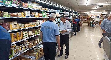 Hakkari'de zincir marketler denetlendi