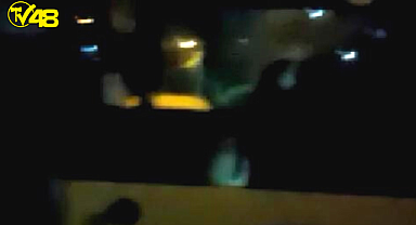 İETT otobüsünde cinsel ilişkiye girdiler! Yoldan geçenler görüntüledi !