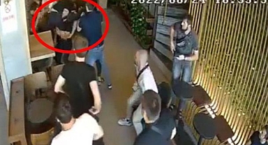 İstanbul'da kafeteryada kavga, güreşçi gibi kündeye getirdi