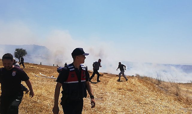 Kepsut&#039;taki tarla yangını korkuttu