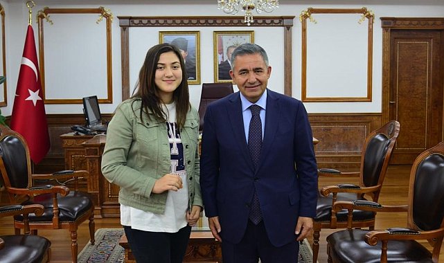 Kırşehir&#039;in LGS birincisi başarısını kitap okumaya ve deneme sınavlarına borçlu