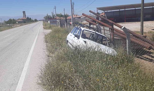 Konya&#039;da otomobiller çarpıştı: yaralı