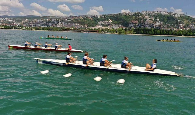 Körfez Kupası Kürek Yarışları&#039;nda kazanan İzmit Sümerspor