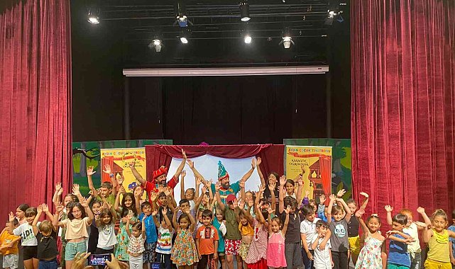 Marmaris Belediyesi&#039;nden çocuklara karne hediyesi