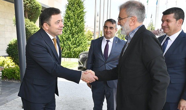 Milletvekili Taner Yıldız, Kayseri OSB Başkanı Mehmet Yalçın&#039;ı ziyaret etti