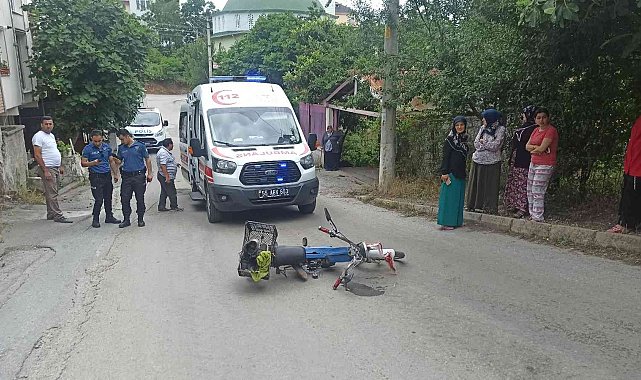 Otomobil ile çarpışan motosiklet sürücüsü yaralandı