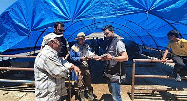 Polis ekipleri kurban pazarında sahte para uyarısı yaptı