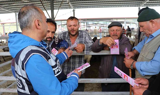 Polisten kurban pazarlarında sahte para uyarısı