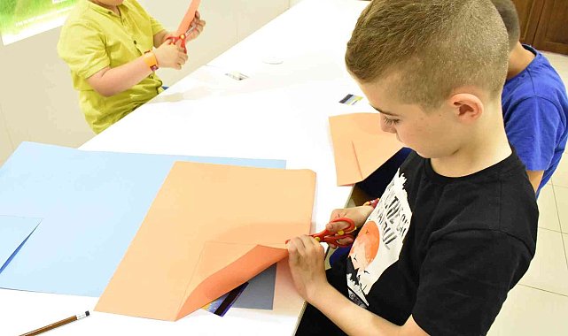 &quot;Yaz Arkadaşım&quot; programı ile çocuklar, 120&#039;den fazla rolü deneyimleyecek