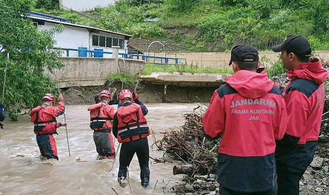 Selde kaybolan genç, 37 kilometrelik mesafede aranıyor