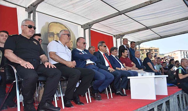 Sinop&#039;ta Kabotaj Bayramı yarışma birincileri koç kazandı