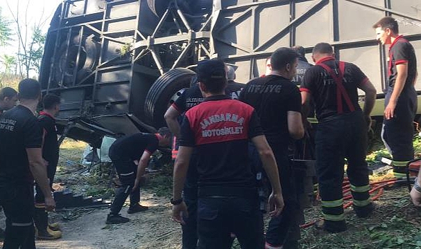 Son Dakika: Bodrum&#039;a giden yolcu otobüsü  Kırklareli&#039;nde  devrildi: 6 ölü, 25 yaralı