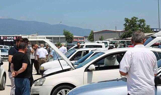 Sosyal medya uygulamaları otomotiv sektörünü sekteye uğratıyor