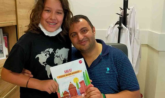 Sünnet olan çocuklara kitap hediyesi