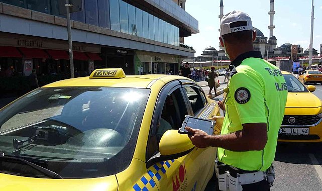 Taksimde kurallara uymayan taksicilere ceza yağdı