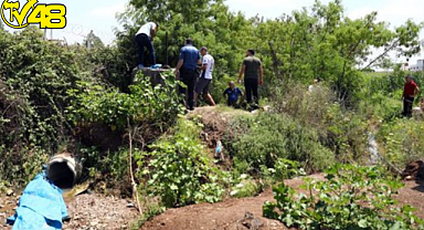 Tarlaya su gelmeyince fark ettiler! Sulama Borusunda Ceset Bulundu !