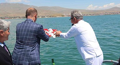 Tatvan'da Kabotaj Bayramı törenle kutlandı