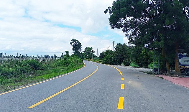 Trafiğin yoğun işlediği merkezi noktalarda yaya geçitleri yenileniyor