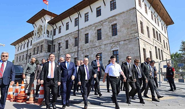 Vali Şimşek: &quot;Sevgi, barış ve hoşgörü tohumları yeniden yeşertilecek&quot;