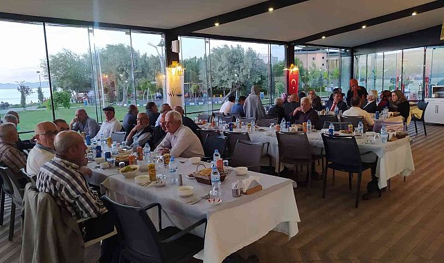 Van Büyükşehir Belediyesi koruyucu aileleri ve emeklileri unutmadı