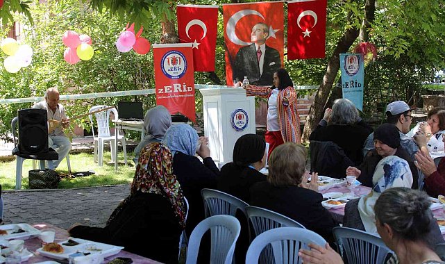 Zihinsel engelli vatandaşlar geleneksel bahar şenliklerinde bir araya geldi