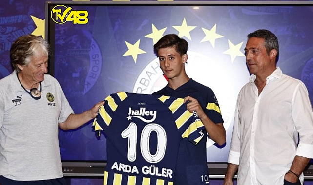 17 Yaşındaki Arda Güler&#039;e Büyük Onur! Fenerbahçe’de 10 numaralı formanın sahibi…