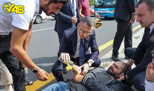 Fuat Oktay Kaza Yapan Vatandaşa Kolonya Tuttu