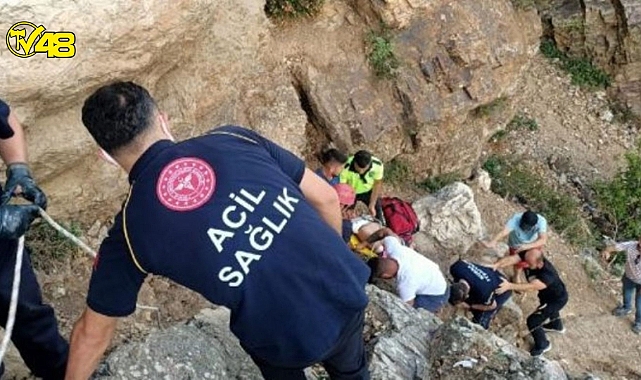 İçki içerken kayalıklardan düştü!