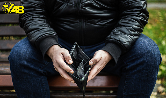 Sizce Ülkede Gerçekten İşsizlik Var Mı ?