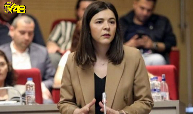 Türkiye KPSS skandalını konuşurken Belediye Başkan Yardımcısı İzel Zenginobuz&#039;dan 12 sene sonra gelen itiraf! &#039;Kaçak öğrenci olarak gittim full çıkardım&#039;