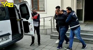 Bağcılar'da annesinin kafasını keserek balkondan atan cani tutuklandı