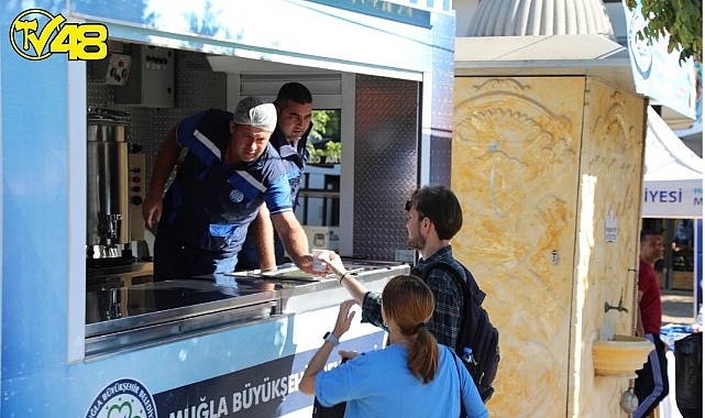 Büyükşehir, Öğrencilere Çorba Dağıtımına Başladı