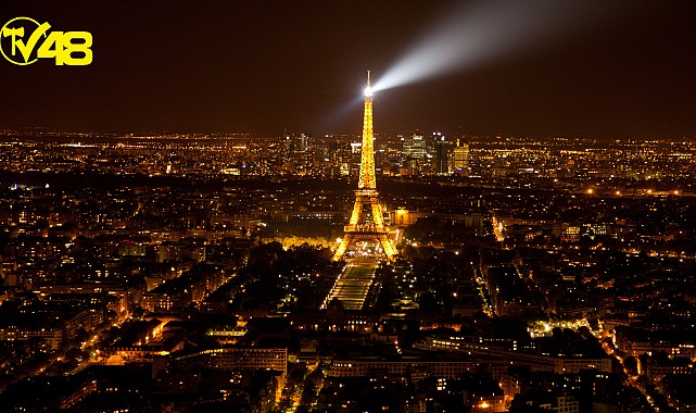 Eyfel Kulesi&#039;nin ışıkları erken söndürülecek