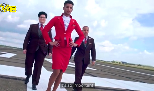 Havayolu şirketi personellerine kıyafeti serbest bırakınca içlerinden biri olay oldu