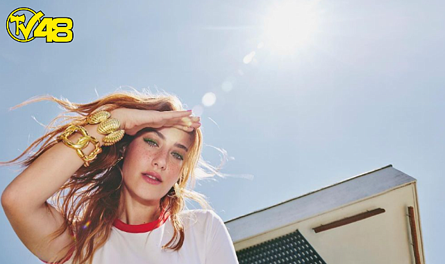 Hazal Kaya Paylaşımı ile Hayranlarını Üzdü