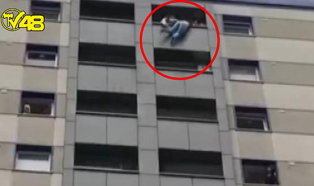 İstanbul&#039;un göbeğinde can pazarı! Genç kadın balkonda asılı kaldı