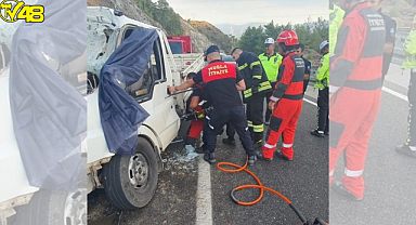 Kamyonet ile Kamyon'un Çarpıştığı Kazada 1 Kişi Hayatını Kaybetti