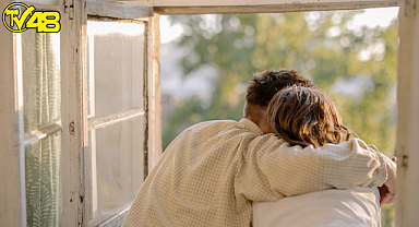Partnerinizle Birlikte Yaşamaya Karar Vermeden Önce Oturup Konuşmanız Gereken 10 Konu