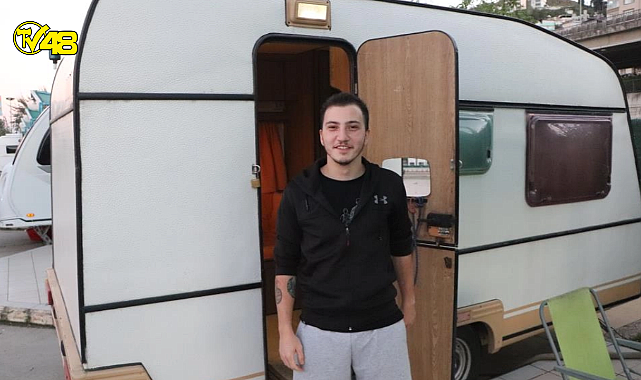 KİRALIK EV FİYATLARI YÜKSEK DİYEN ÖĞRENCİ ÇÖZÜMÜ KARAVANDA BULDU