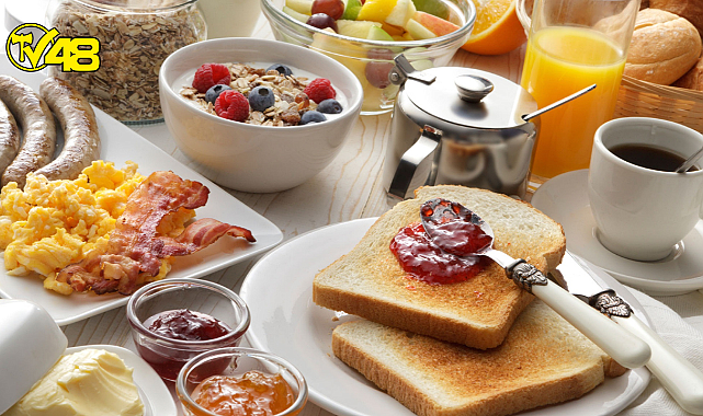 KAHVALTIDA OLMAZSA OLMAZ 8 BESİN !