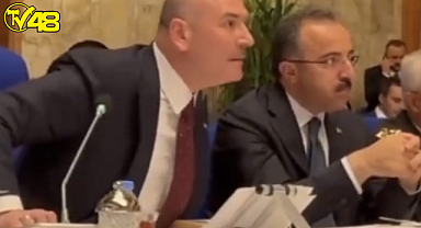 Soylu kavga ederken yardımcısı da simide peynir sürüp yedi