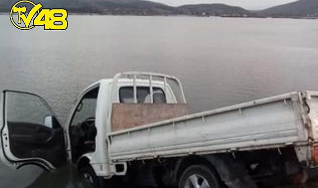 Yağmurda Kayan Araç Denize Düştü