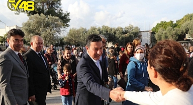 ÖĞRENCİLERDEN ZEYTİN HASADI