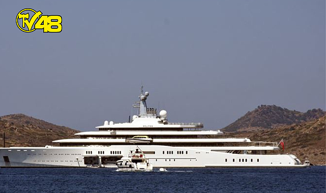 RUS İŞ İNSANI ROMAN ABRAMOVİÇ&#039;İN ULTRA LÜKS YATI BODRUMA GELDİ