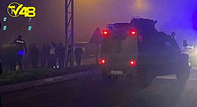 Son dakika! Diyarbakır'da polis aracına bombalı saldırı: 8'i polis 9 kişi yaralandı, 2 gözaltı var