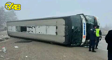 Ankara'nın Kalecik ilçesinde yolcu otobüsü devrildi!