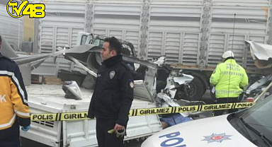 ASKERİ ARAÇ TIRA ÇARPTIĞI KAZADA  2 ASKERİMİZ ŞEHİT OLDU!!!